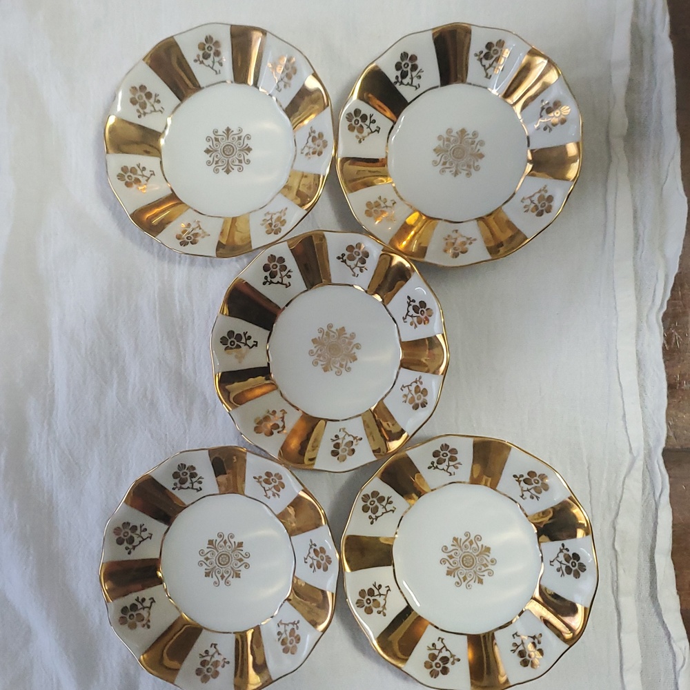 5 - Concordia Lesov - Porcelain Plates with 24 ct. Gold Floral Designs.  4-1/2"
